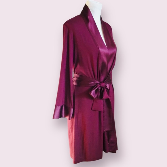 Josie Natori Silk Essential Wrap Robe - Picture 4 of 11